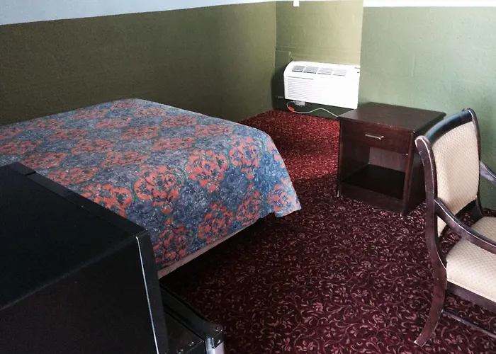 Lido Hotel 2*