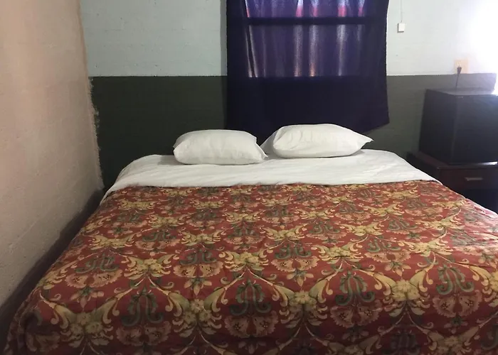 Lido Hotel 2*